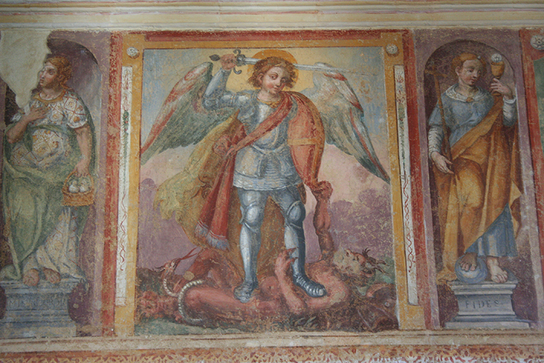 Un particolare degli affreschi della biblioteca dell'Abate