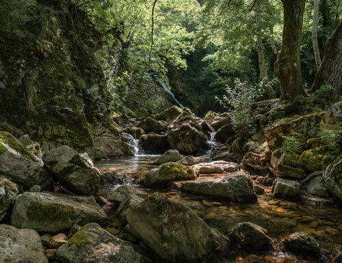 Le cascate gemelle di San Fele, salti d'acqua tra i boschi